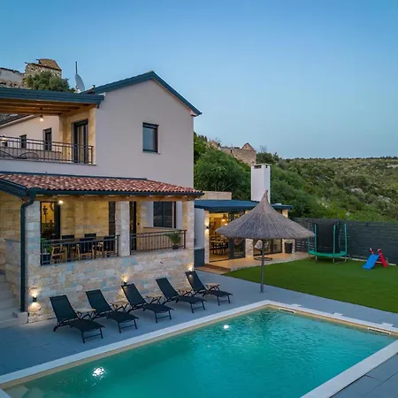 Aurana Zadarvillas