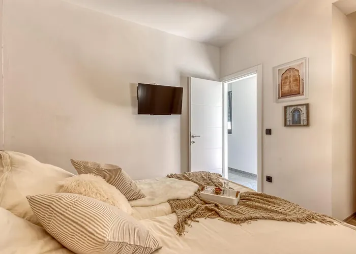Aurana Zadarvillas *